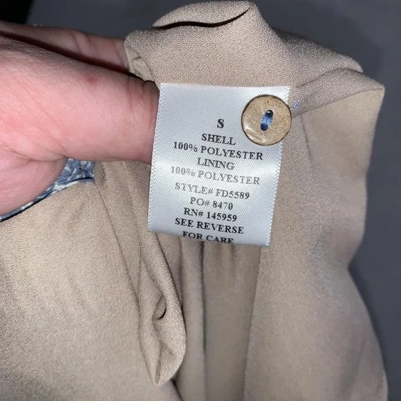 VICI Dress Womens Medium Blue Floral Fit & Flare Button Front Ruffle Hem - Picture 6 of 7